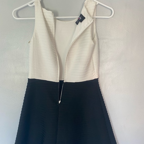 By&by black and white formal dress size 12 - Picture 9 of 11